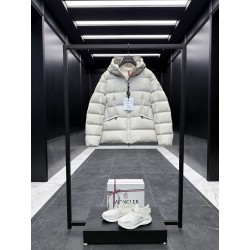 몽클레어 Moncler Laichefur 다운재킷