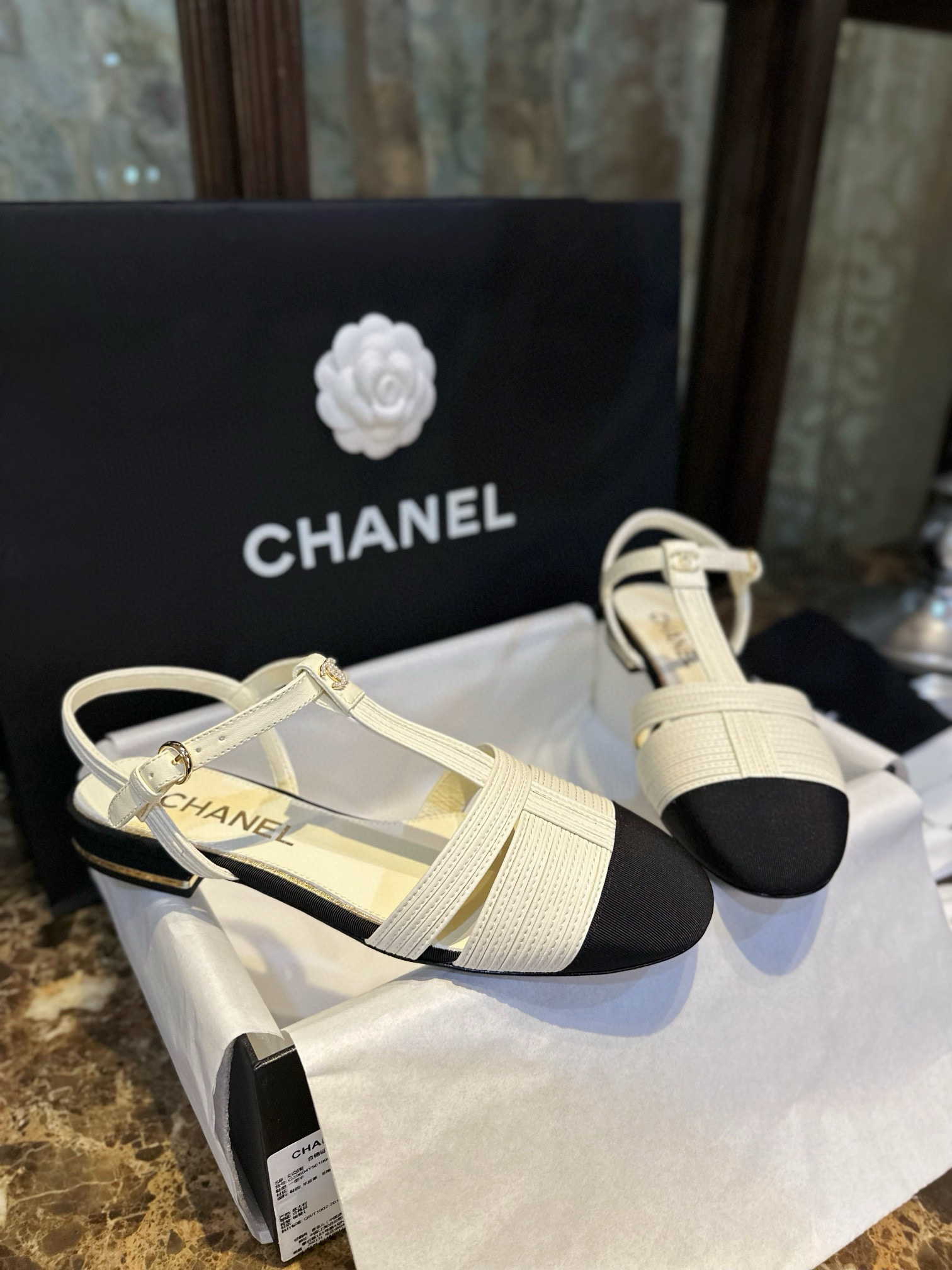 샤넬 CHANEL 23C 샌들 White