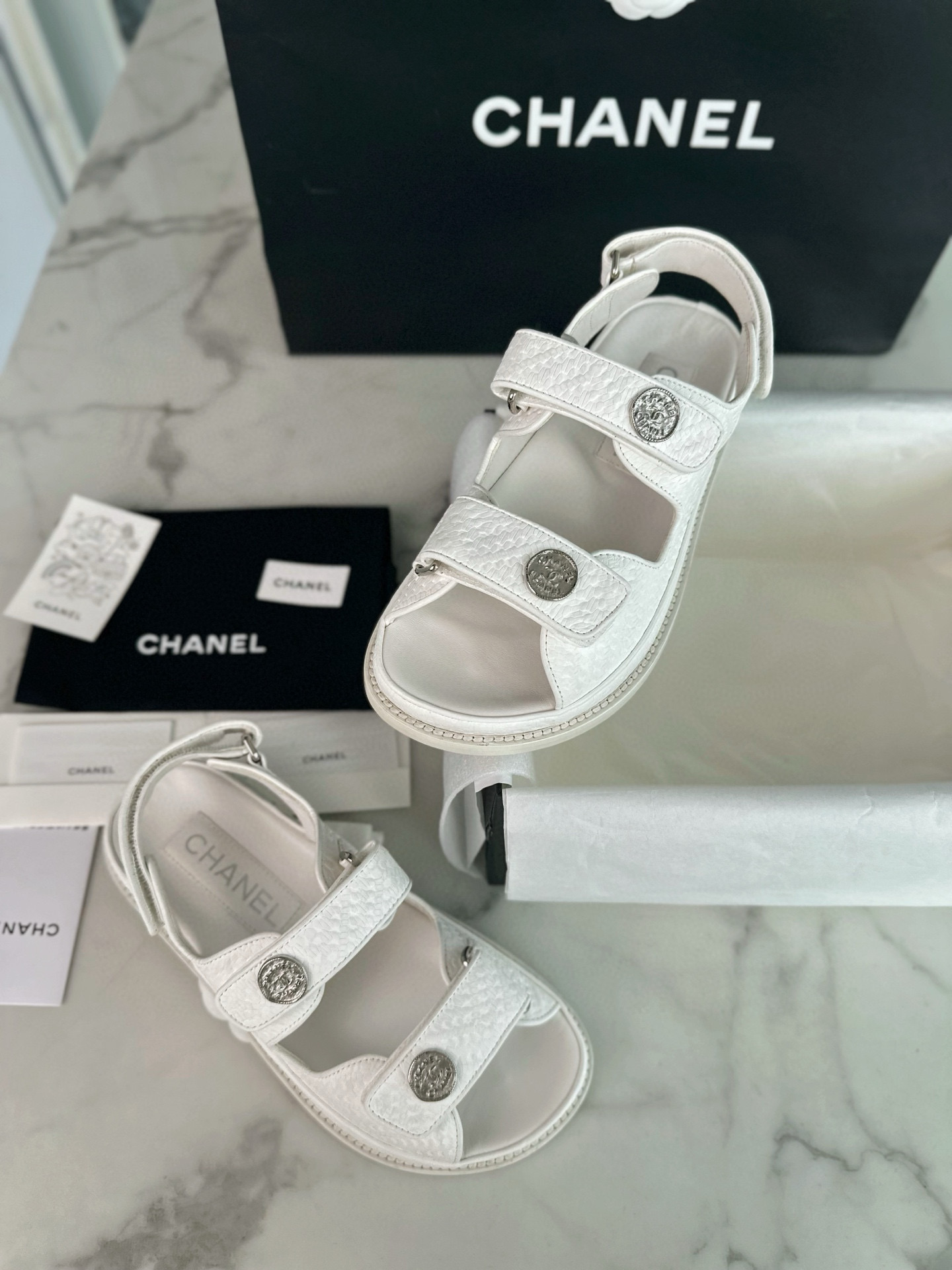 샤넬 CHANEL 샌들 White silver