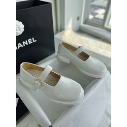 샤넬 CHANEL 메리제인 슈즈 White