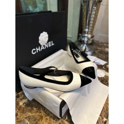 샤넬 CHANEL 22k 플랫 White