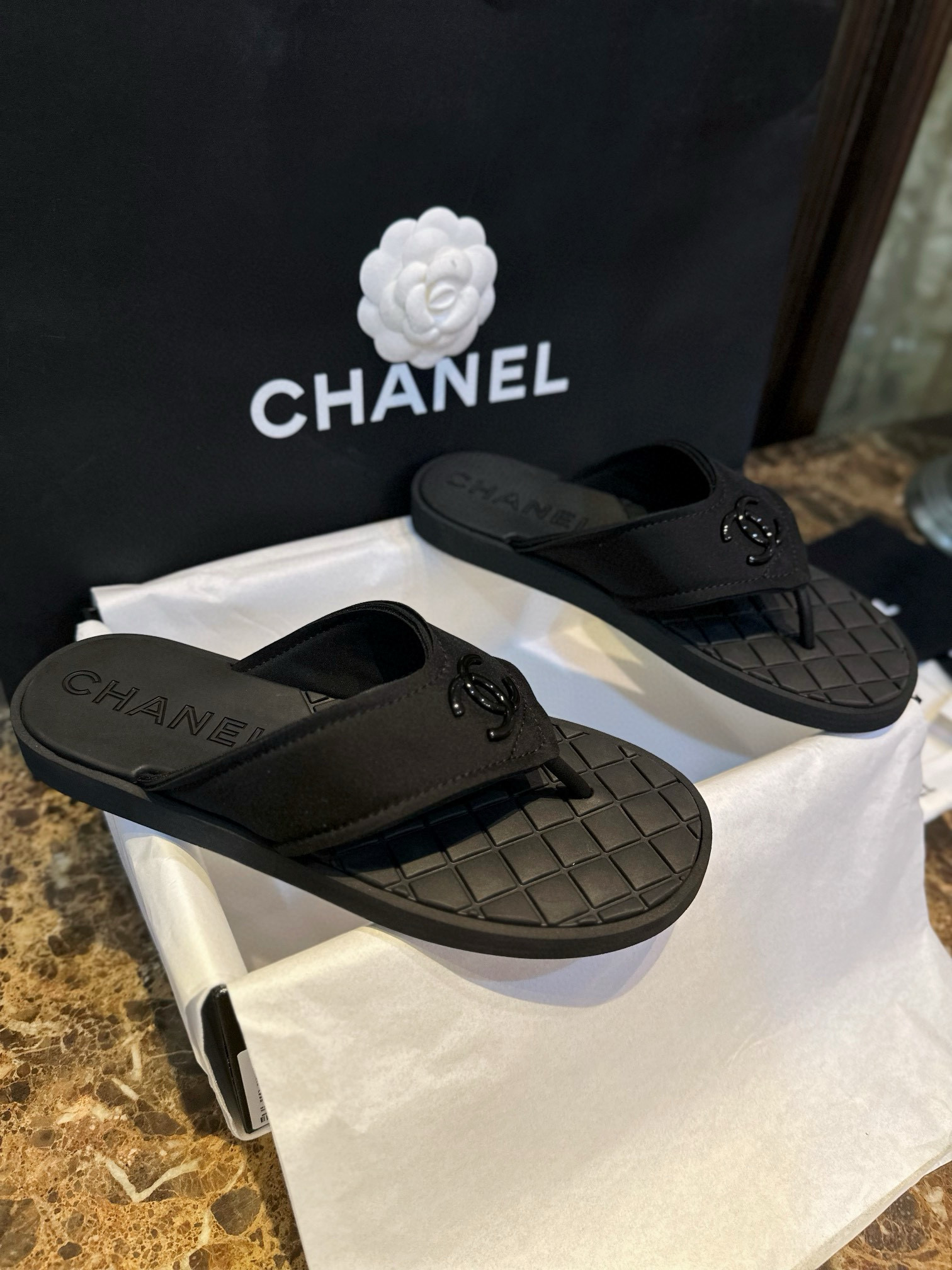 샤넬 CHANEL 23S G39862 슬리퍼 Black