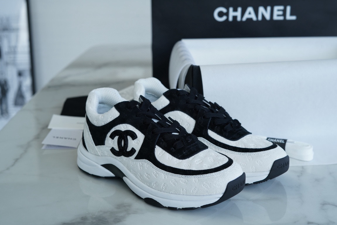 샤넬 CHANEL 22A 스니커즈 White&Black