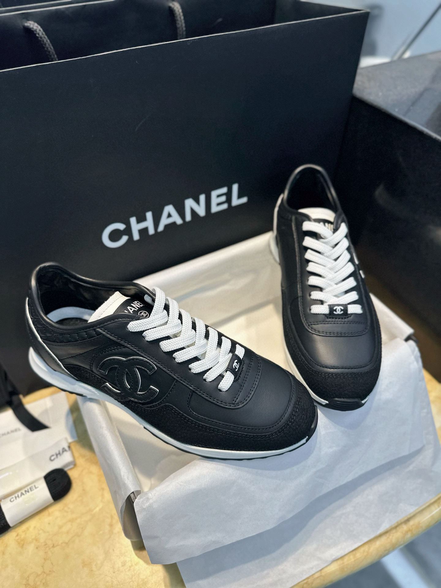 샤넬 CHANEL 25P G46372 스니커즈 Black