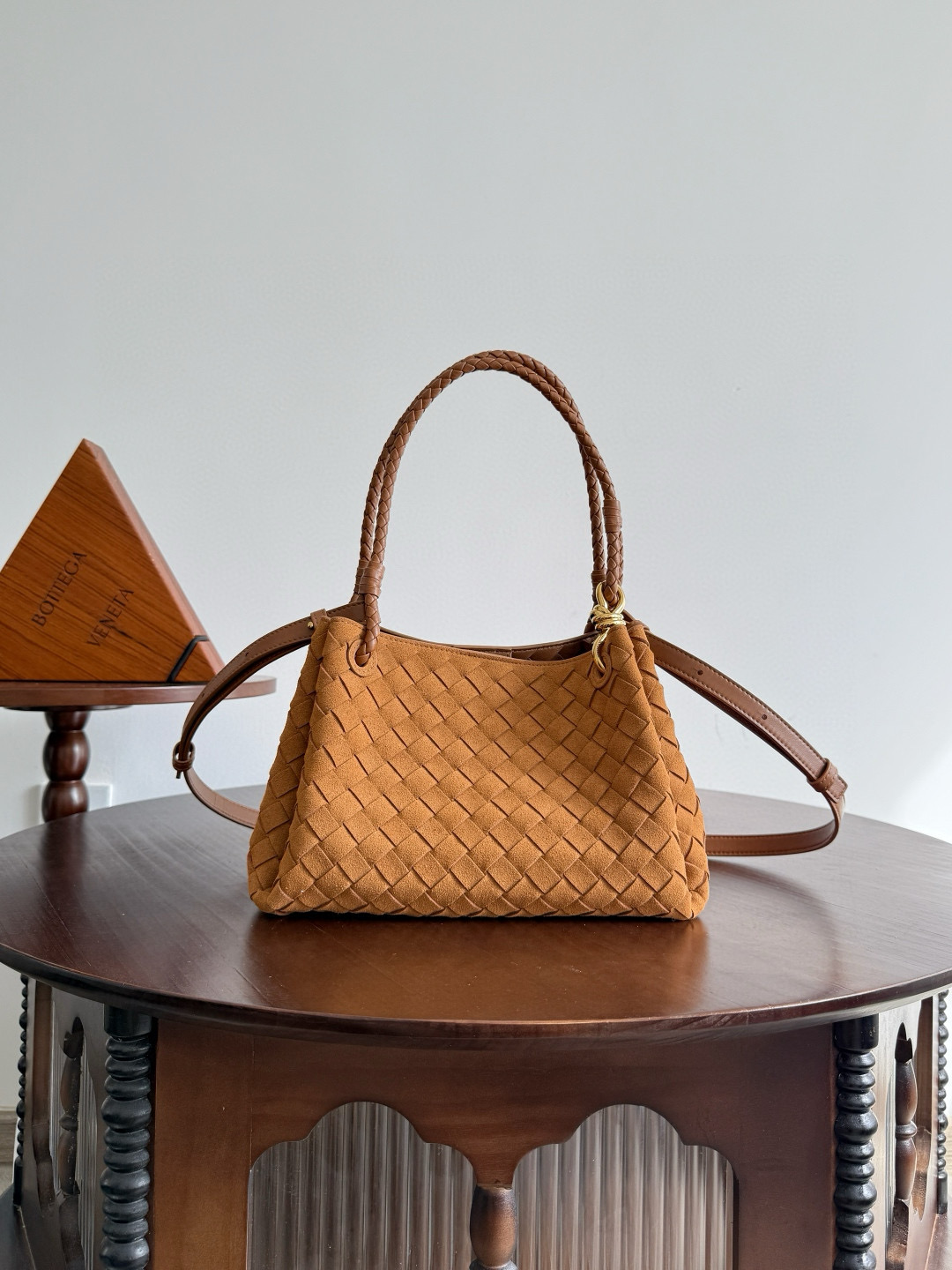 테가베네타 Bottega Veneta 835921 Parachute 29.5cm
