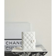 샤넬 Chanel Passport Holder C-55 White
