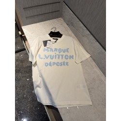 루이비통 Louis Vuitton 반팔 티셔츠 1AIKD4