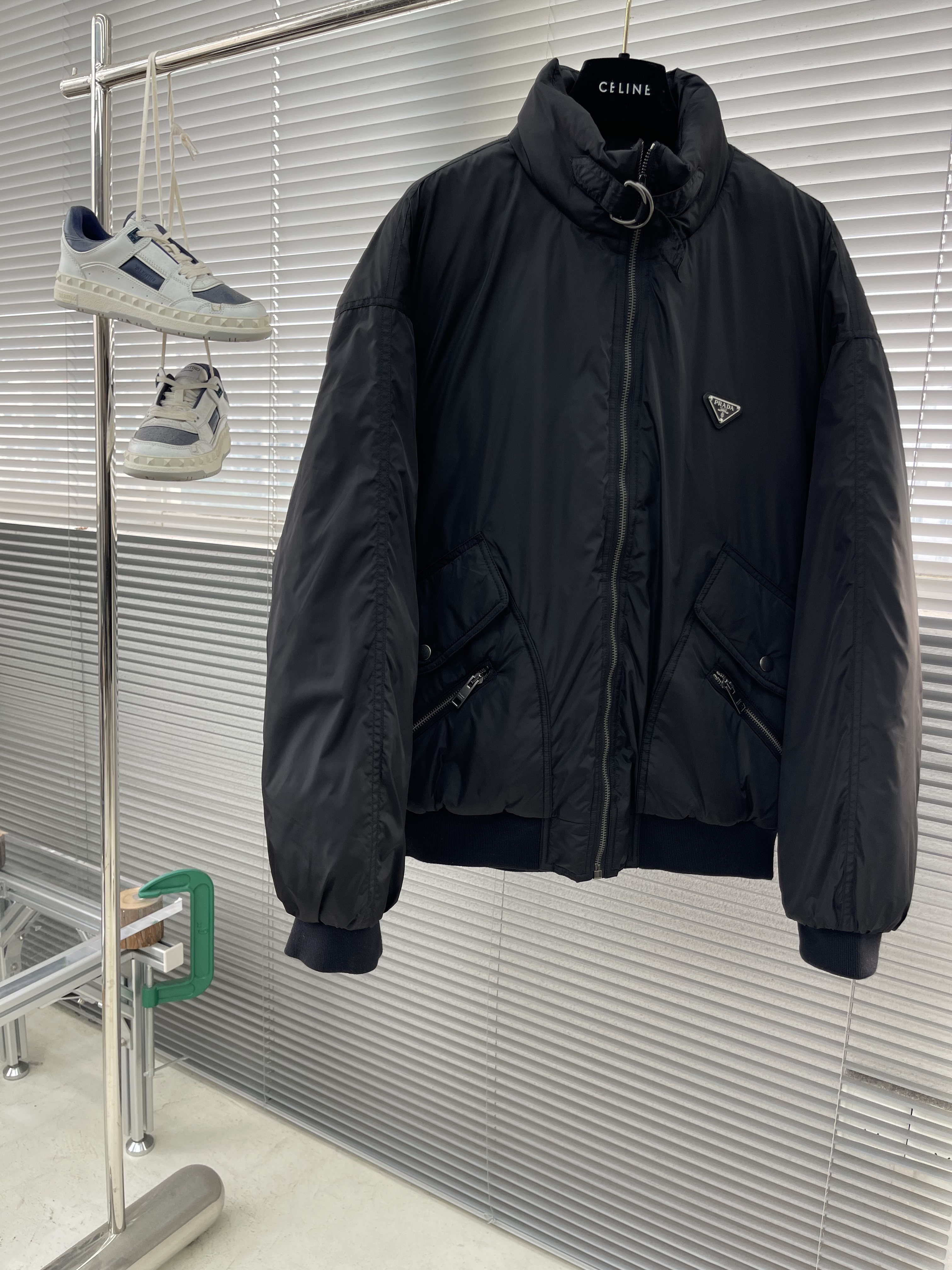 프라다 Prada 다운재킷