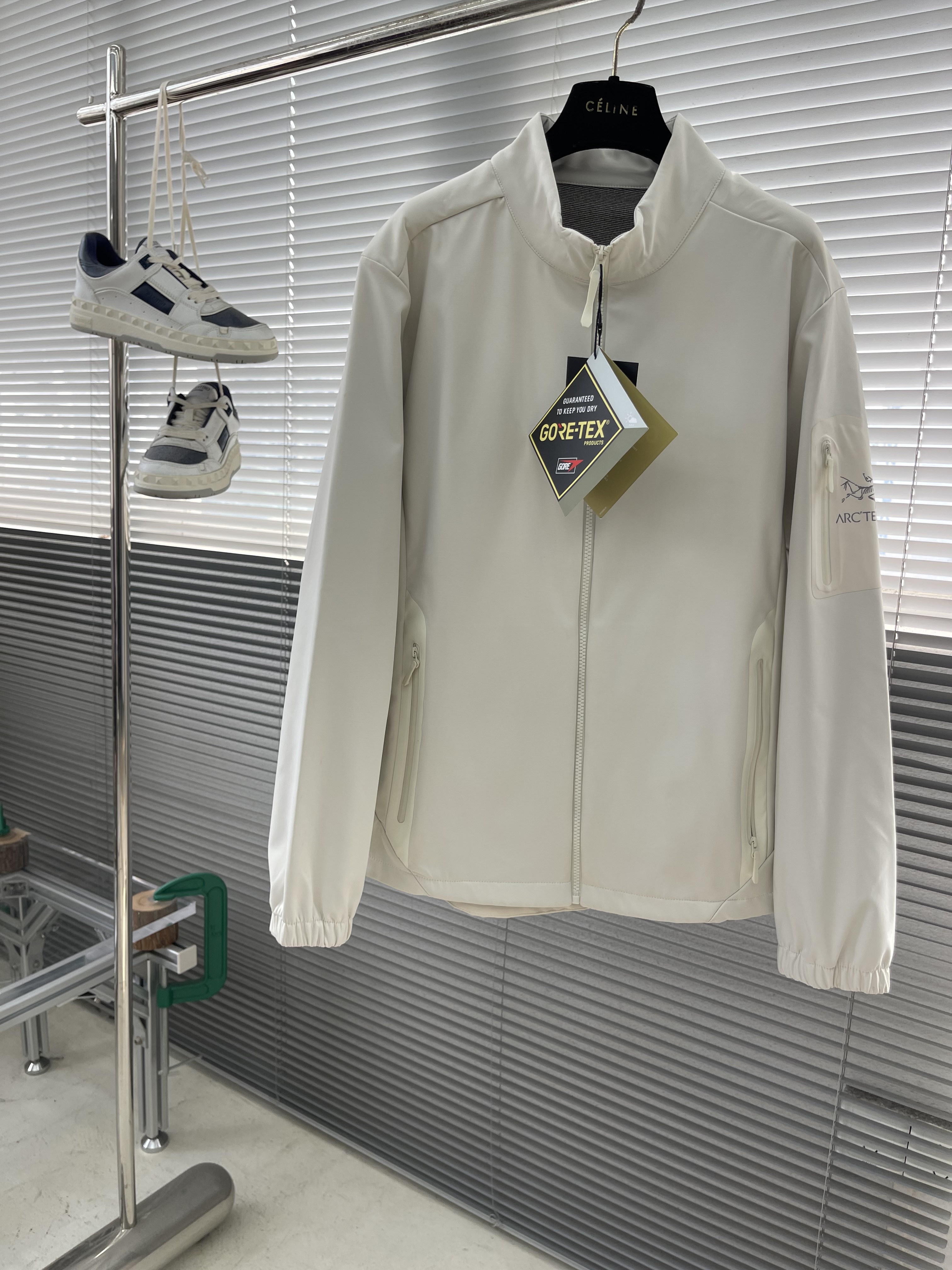 아크테릭스 ARC'TERYX 재킷