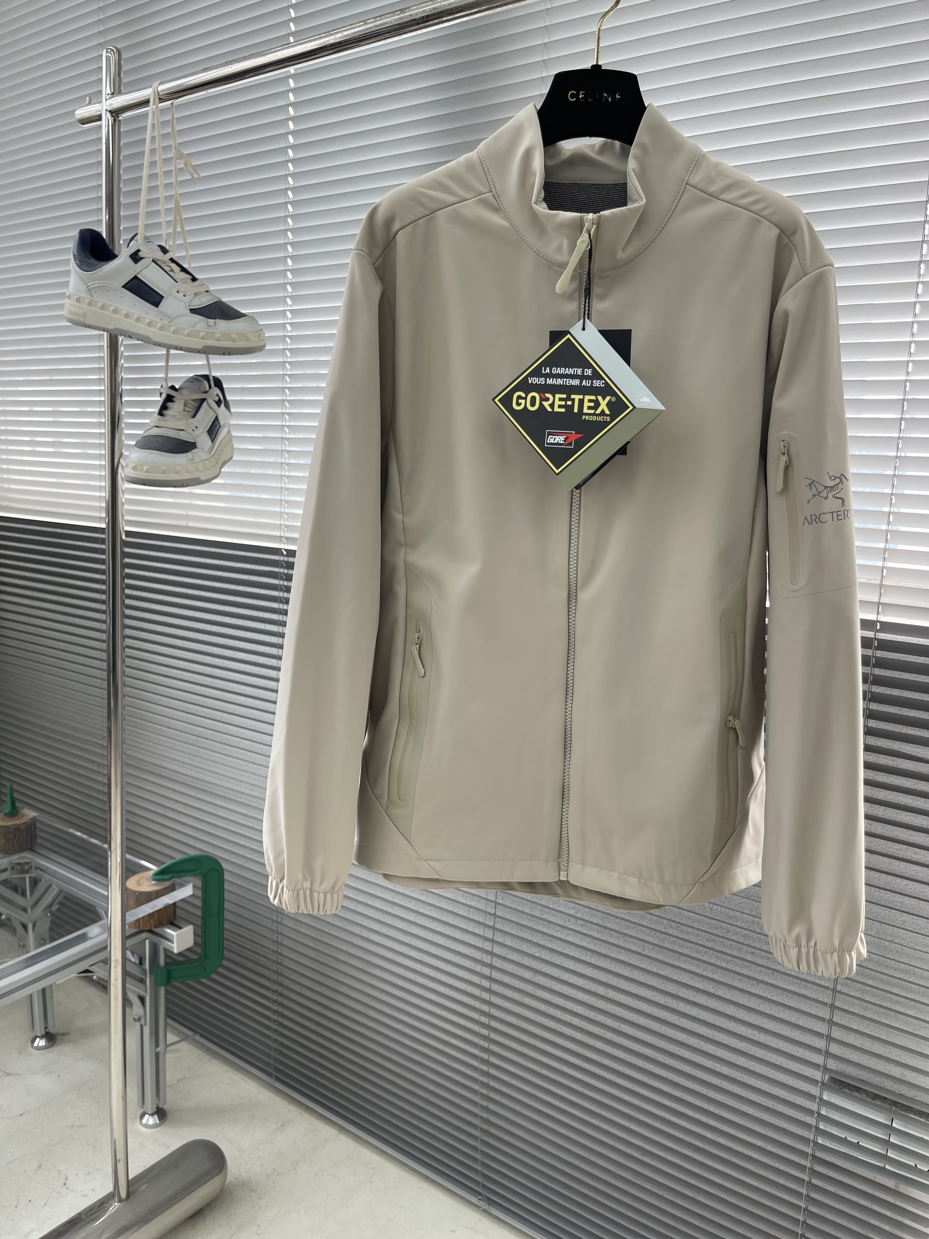 아크테릭스 ARC'TERYX 재킷