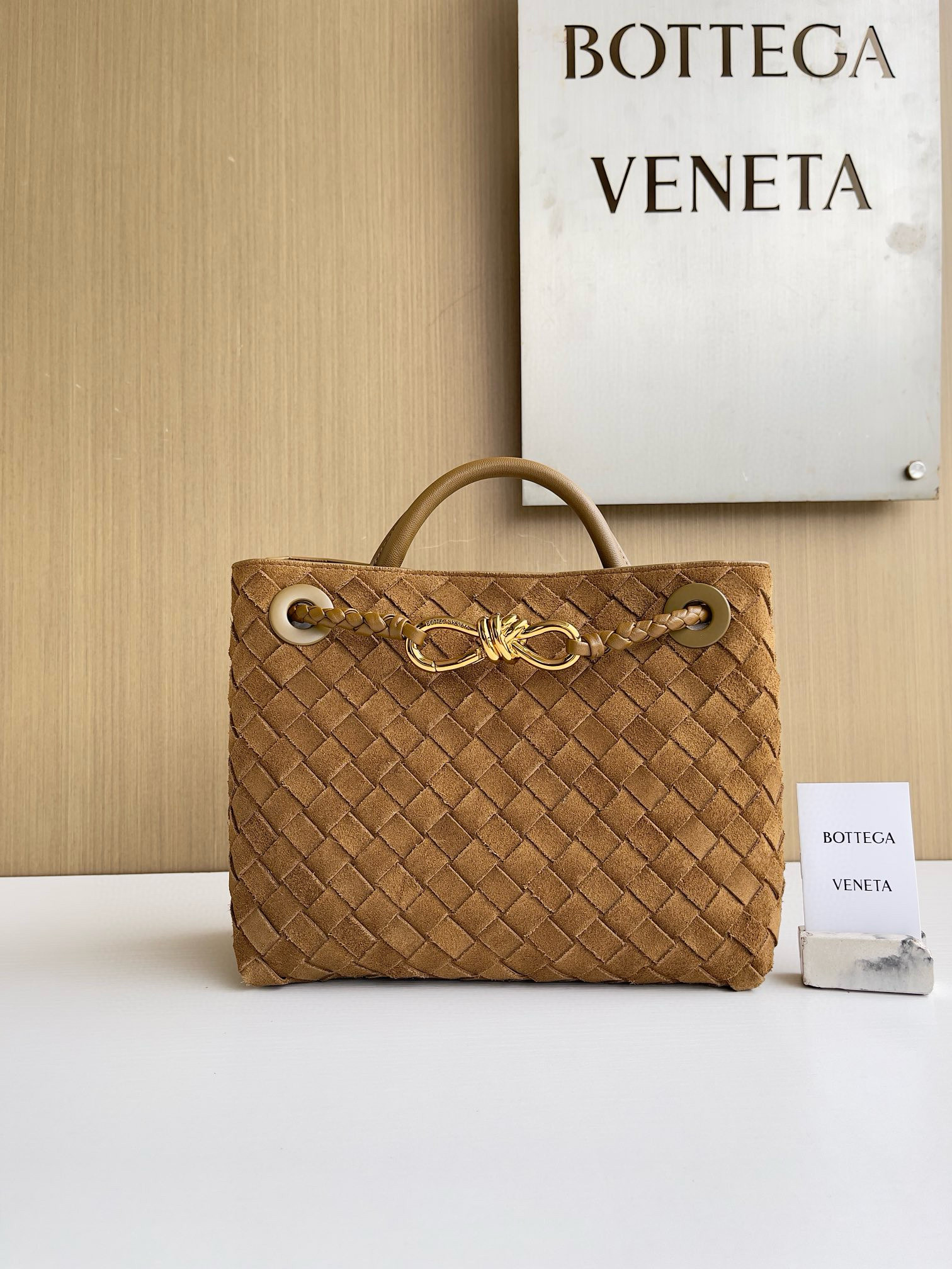 보테가 베네타 Bottega Veneta 743568 Andiamo 25cm