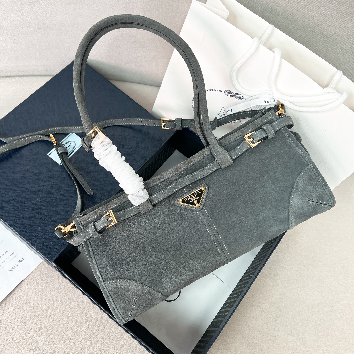 프라다 Prada 1BA426 LuxSoft 탑 핸들백 32CM