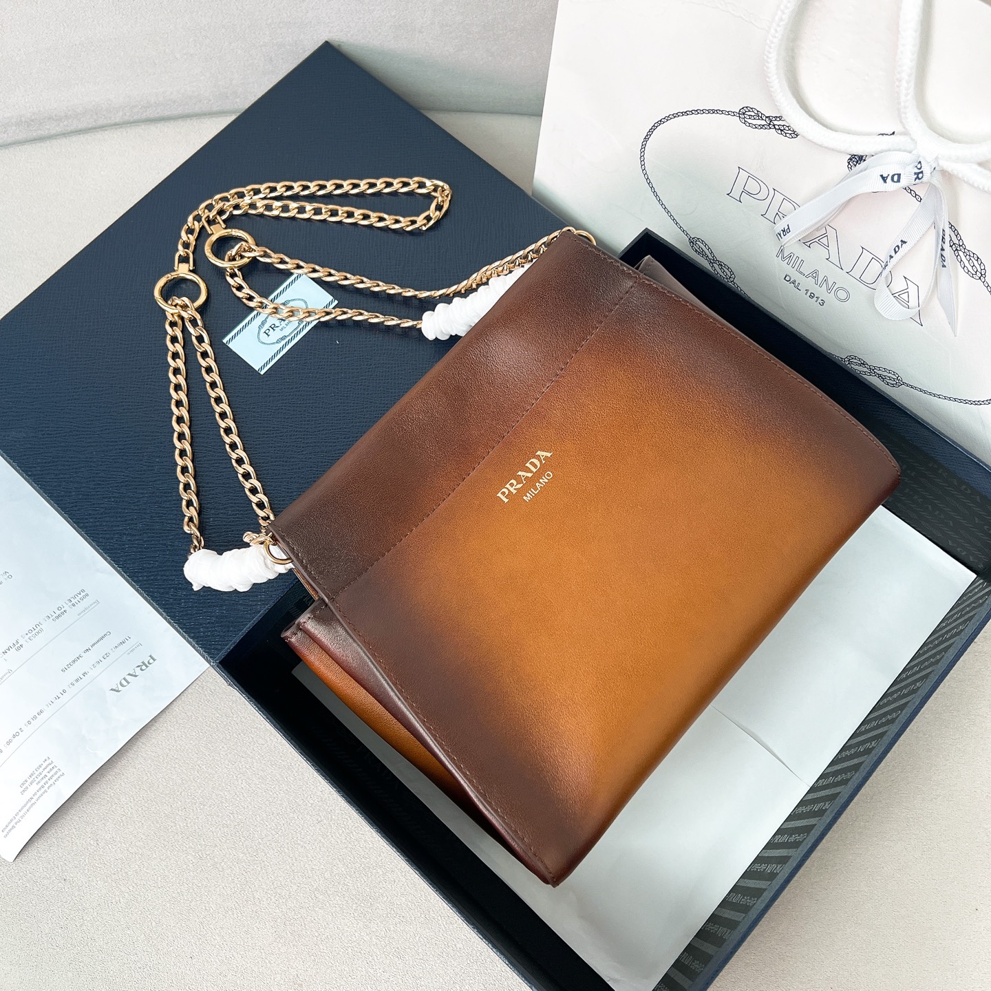 프라다 Prada 1BC263 앙세네 미니 가죽 핸드백 22CM