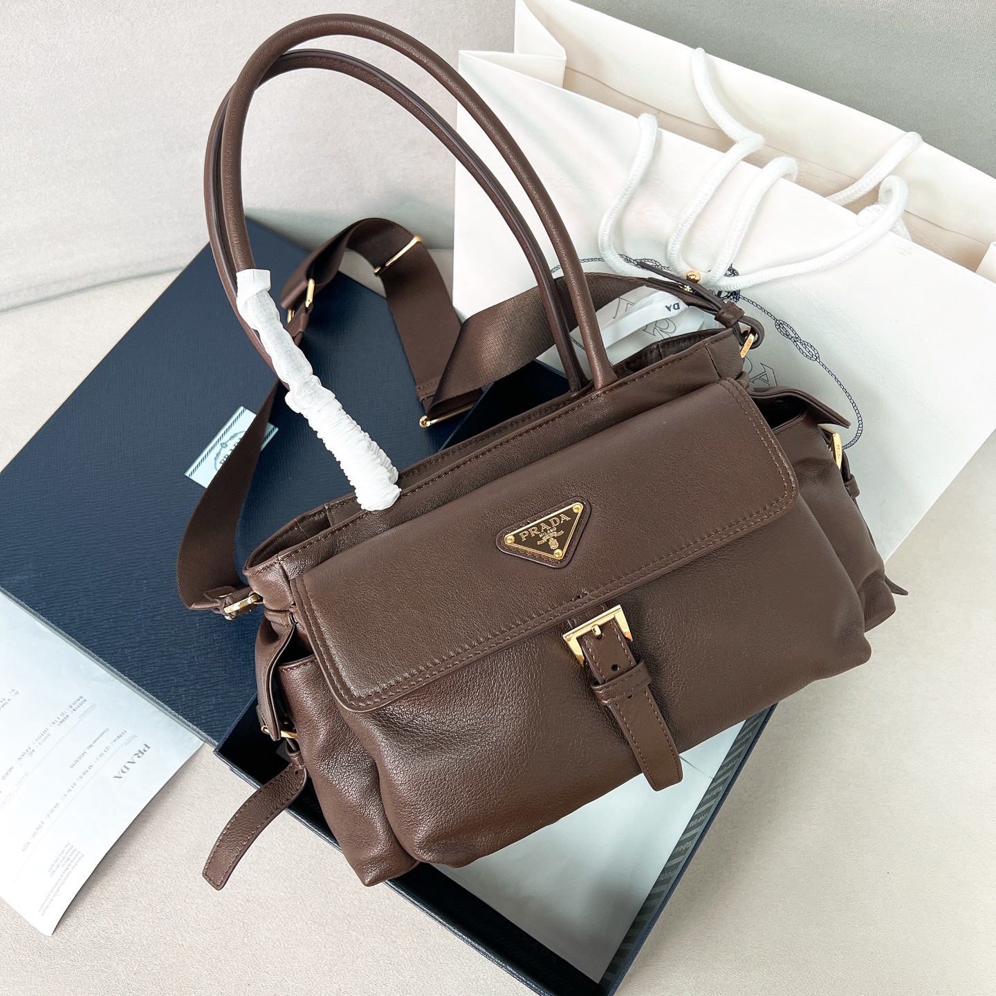 프라다 Prada 1BG596 미디엄 익스플로어 나파 가죽 토트백 30cm