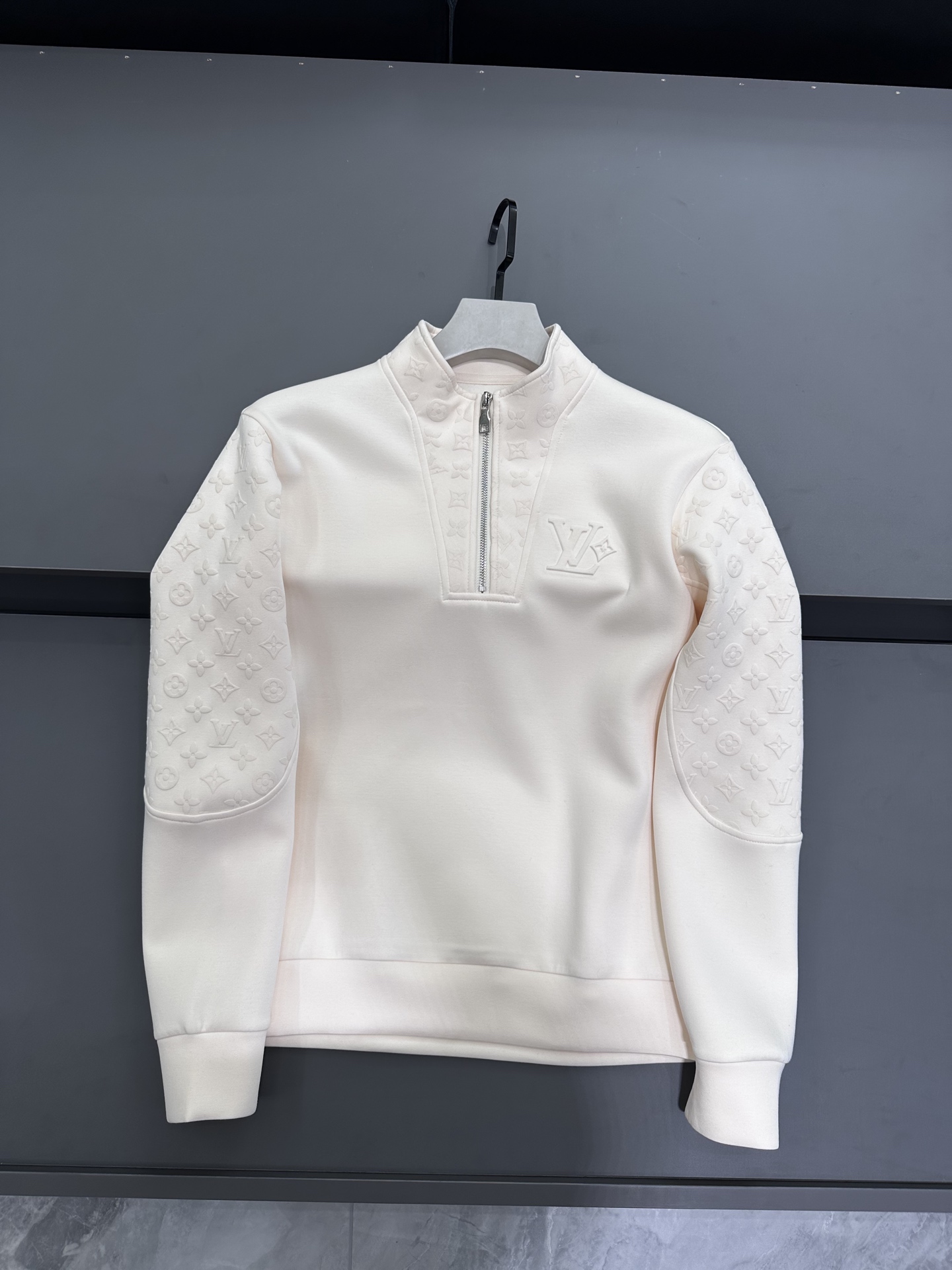 루이비통 Louis Vuitton 맨투맨 집업