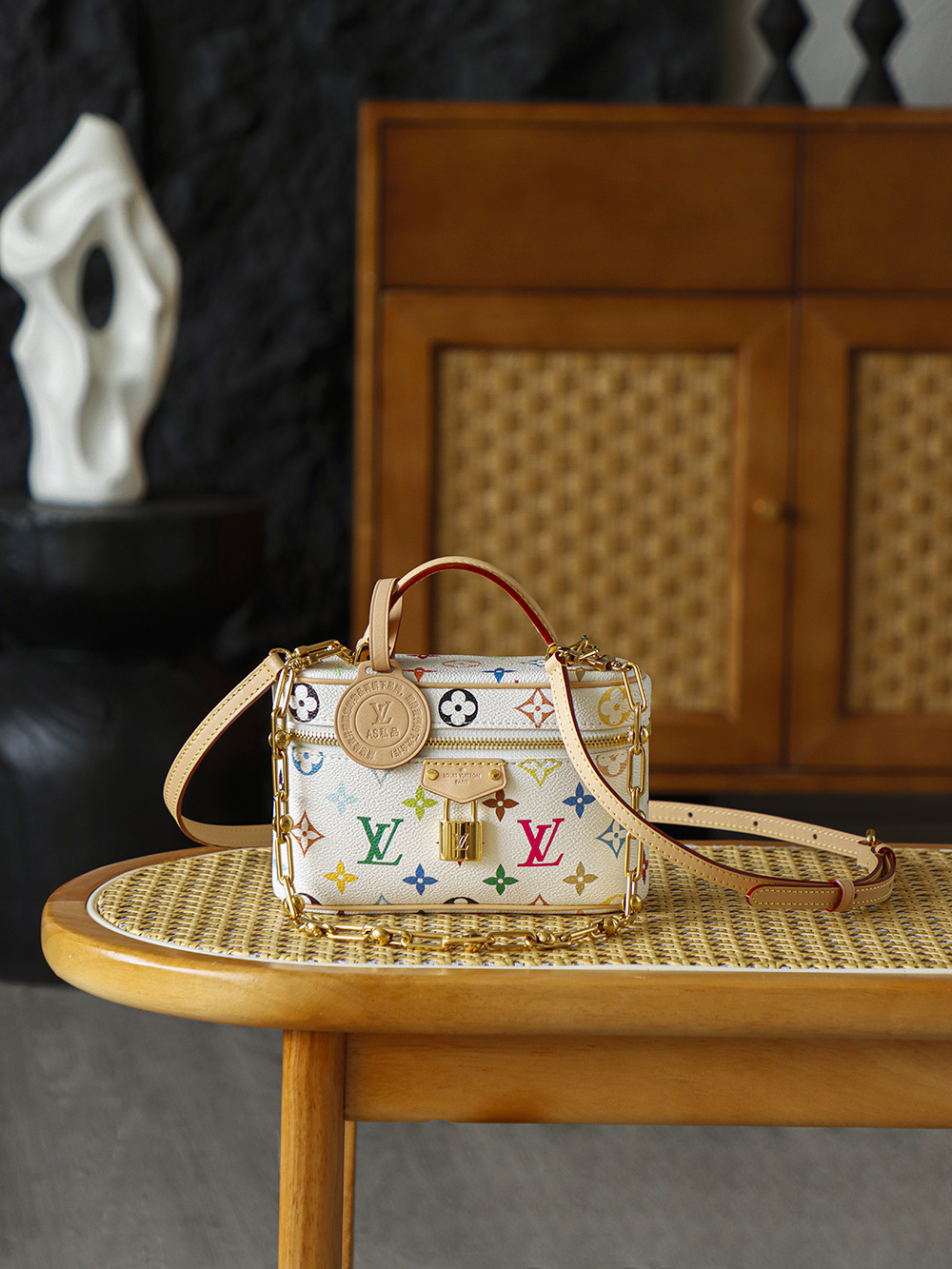 【AS】루이비통 M13662 Louis Vuitton x Murakami Takashi Vanity Chain Pouch Multicolor White 19CM