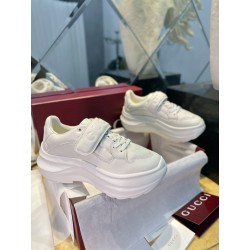 구찌 Gucci Wave 스니커즈 White