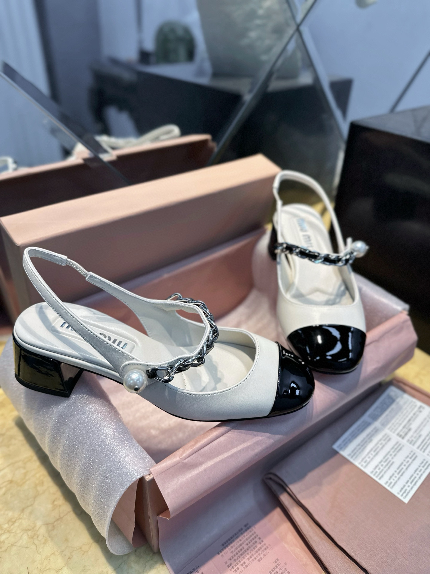 미우 미우 MIU MIU 메리제인