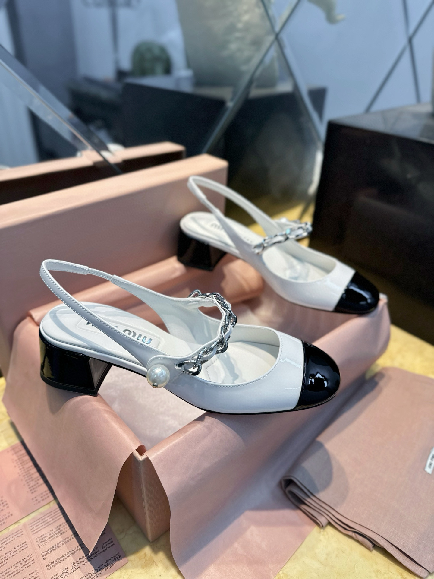 미우 미우 MIU MIU 메리제인