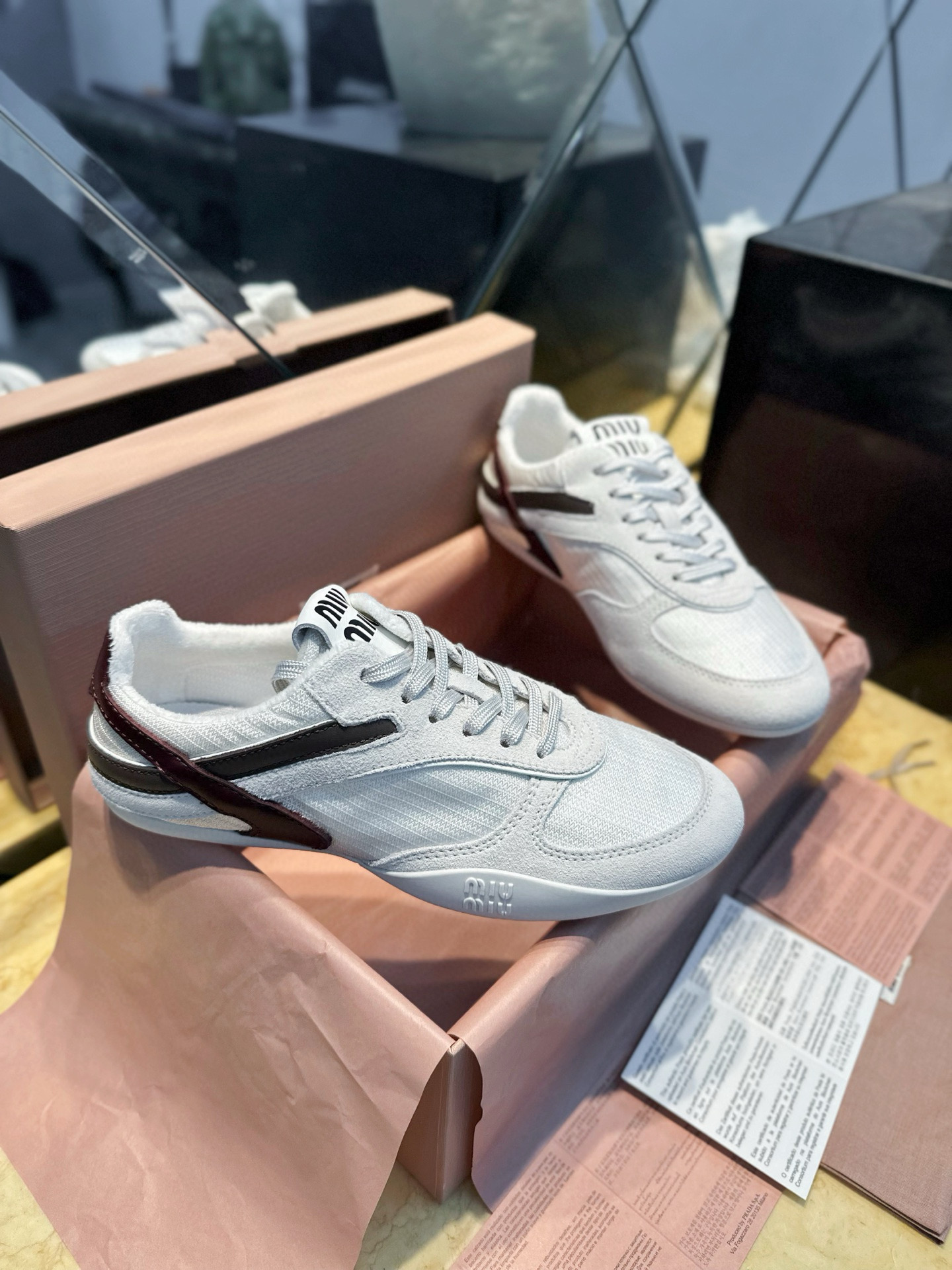 미우 미우 MIU MIU Gymnasium 스니커즈 White