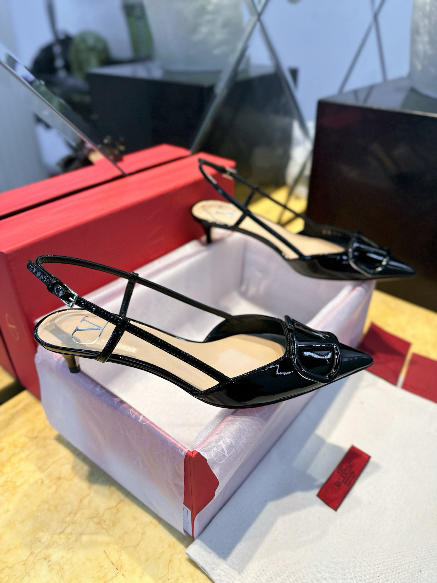 발렌티노 Valentino Vlogo Signature 하이힐 Black 4cm