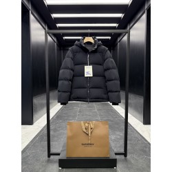 버버리 Burberry 다운재킷 230。