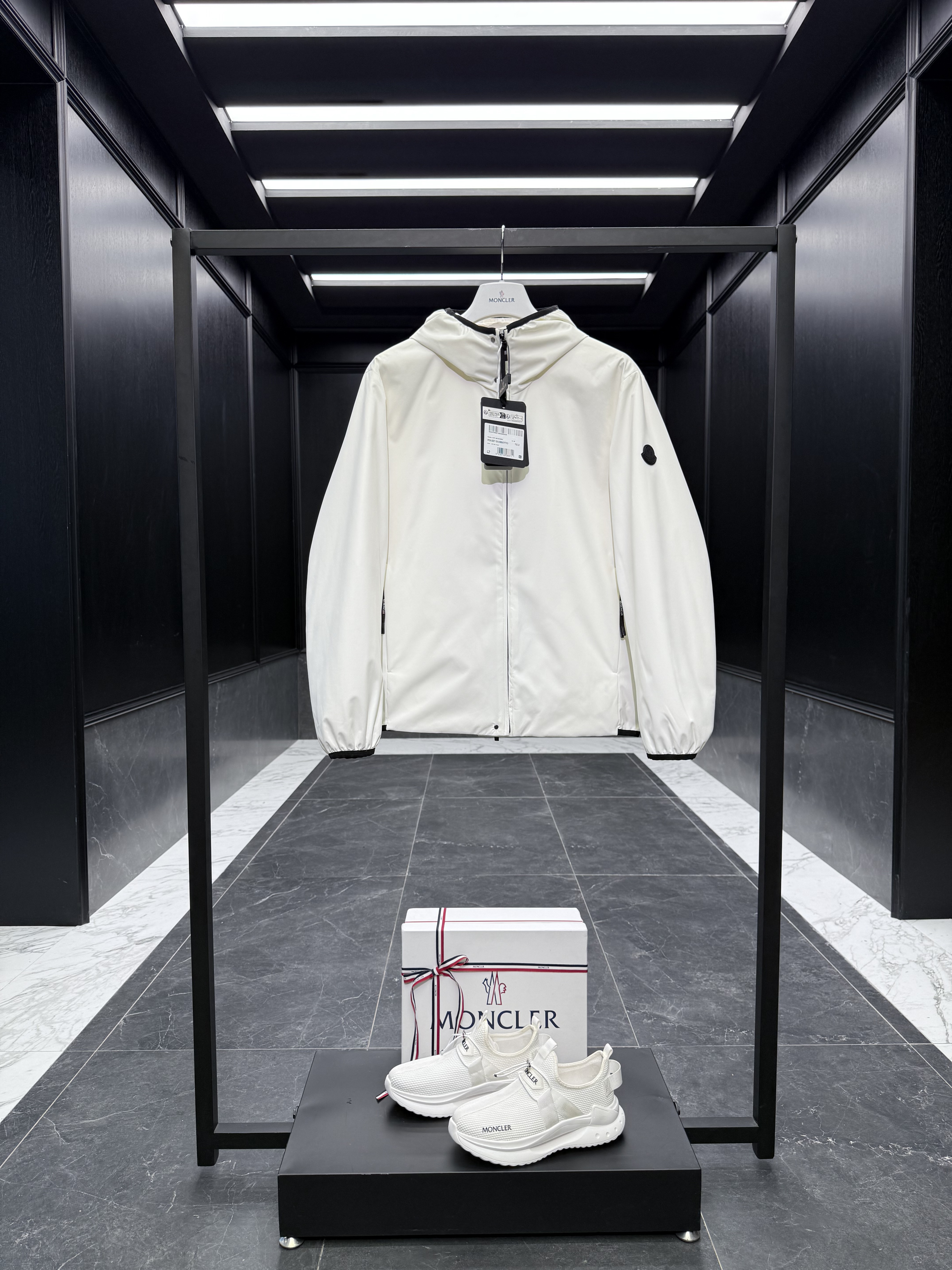 몽클레어 Moncler Polset 다운재킷。