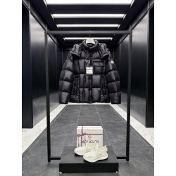 몽클레어 Moncler Serfanto 다운재킷