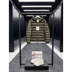 몽클레어 Moncler Najan 다운재킷