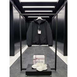 몽클레어 Moncler Lausfer 다운재킷