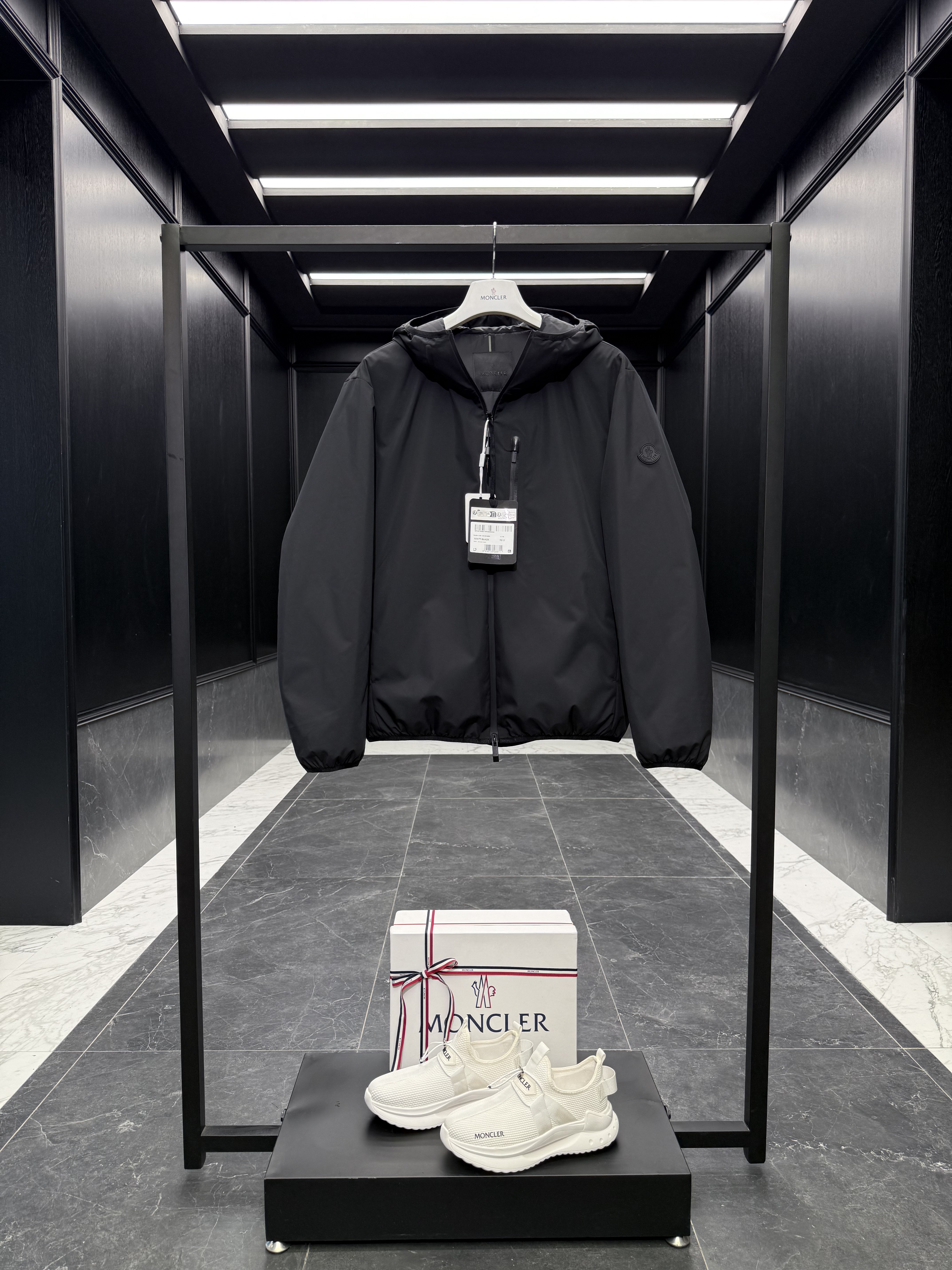 몽클레어 Moncler Lausfer 다운재킷