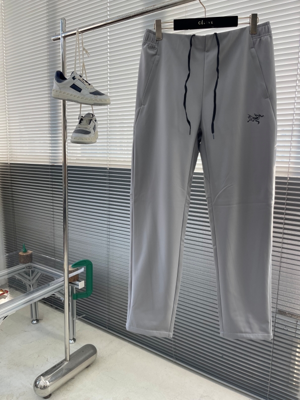 아크테릭스 ARC'TERYX 바지