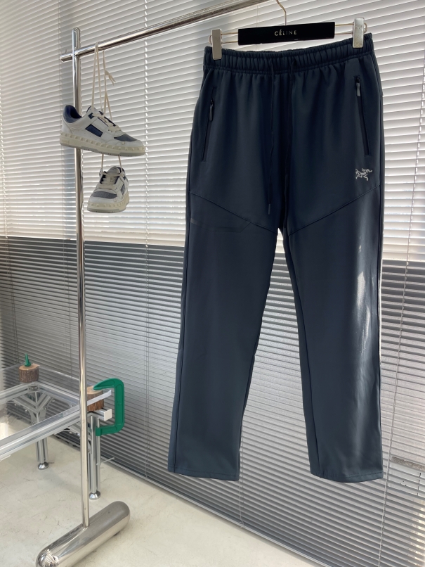 아크테릭스 ARC'TERYX 바지