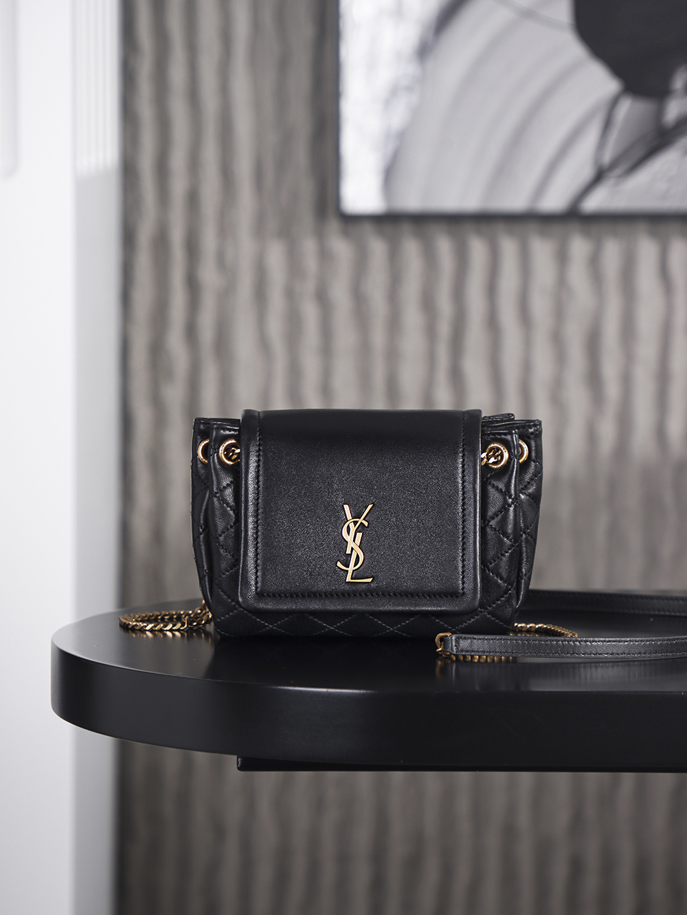 생로랑 Saint laurent/YSL 672738 Mini Nolita in Lambskin Black 18cm