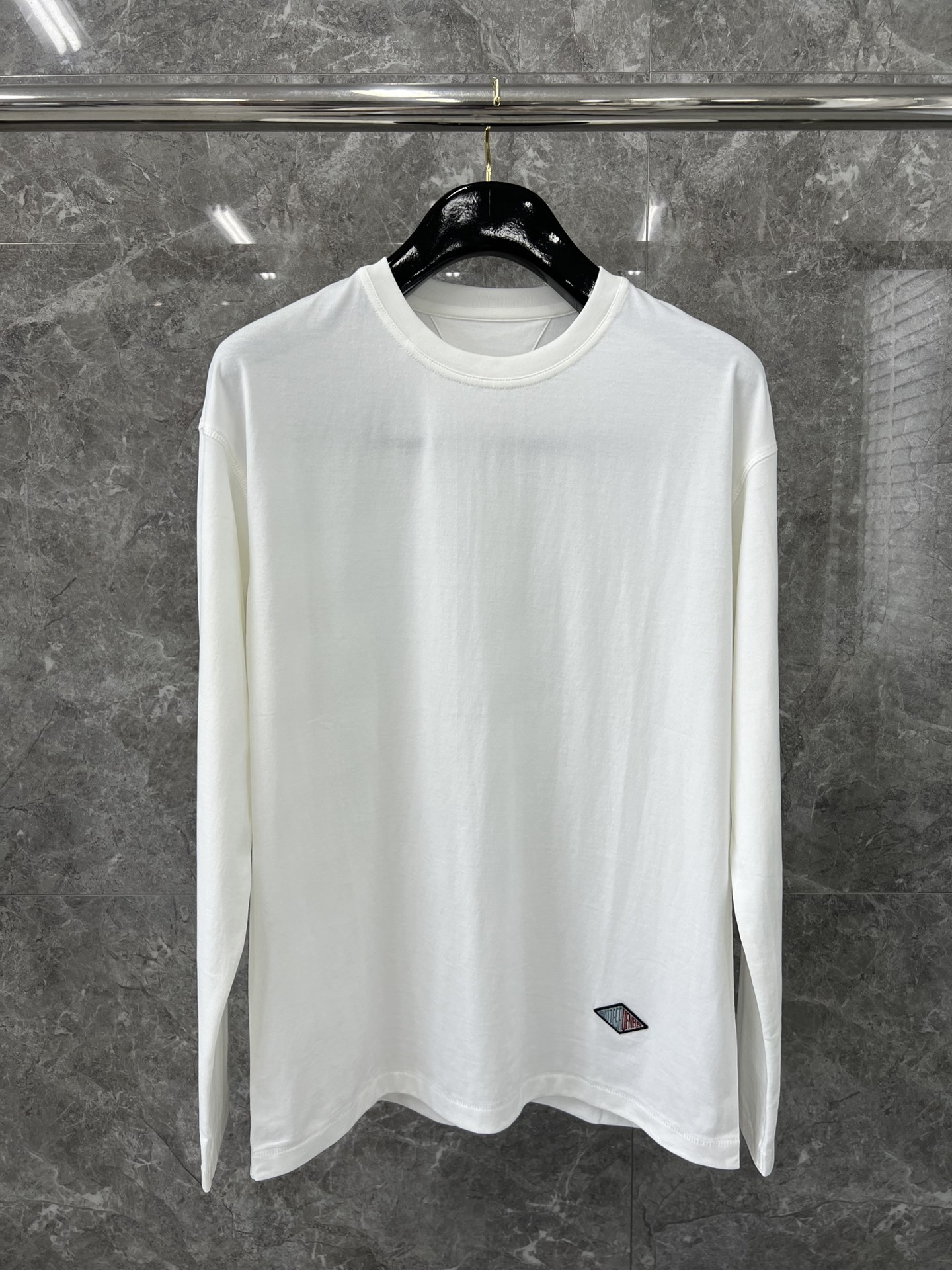 [대리석집] 보테가베네타 Bottega Veneta 긴팔 티셔츠