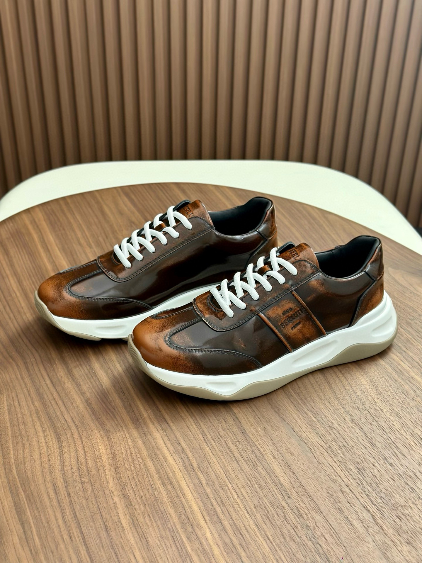 벨루티 Berluti 스니커즈