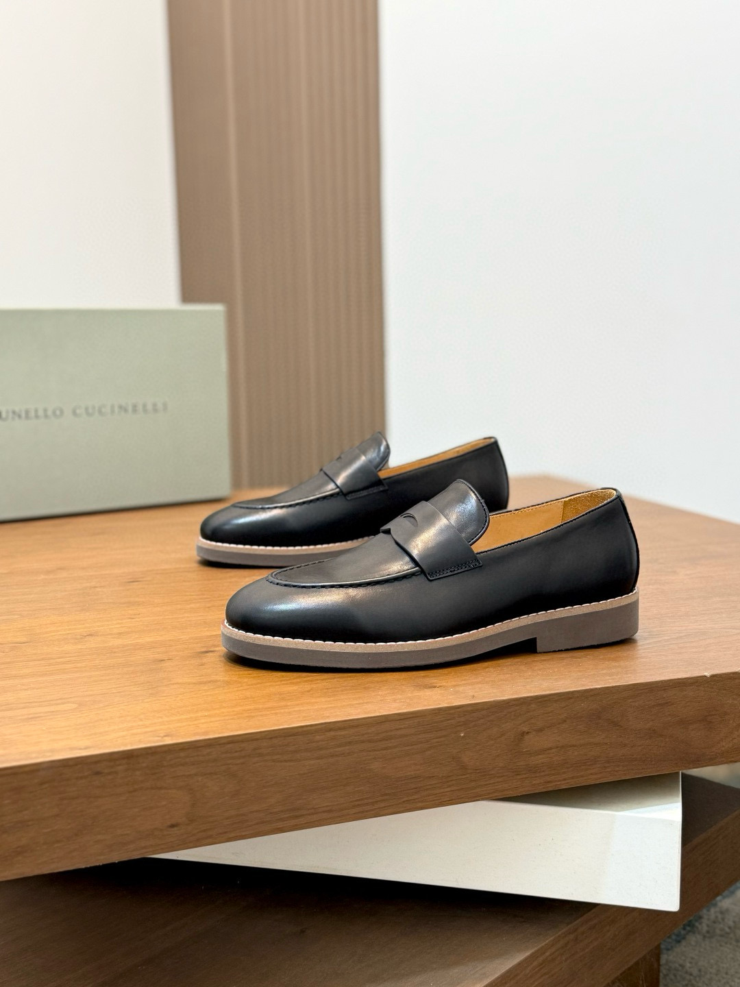 브루넬로 쿠치넬리 Brunello Cucinelli 로퍼 슈즈