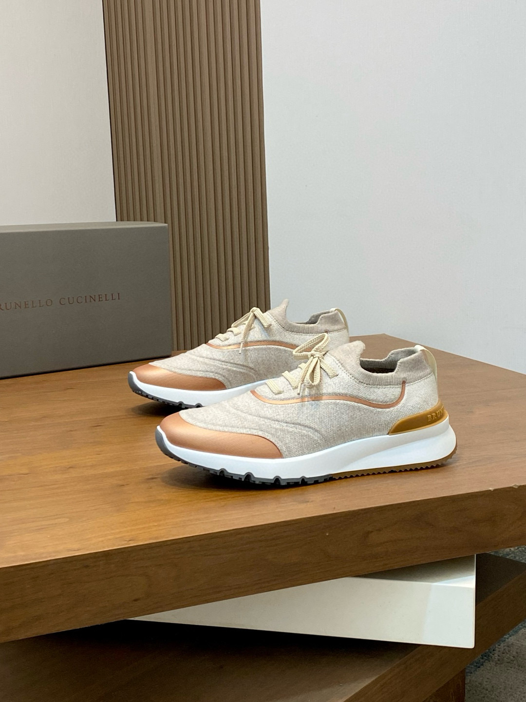 브루넬로 쿠치넬리 Brunello Cucinelli 스니커즈