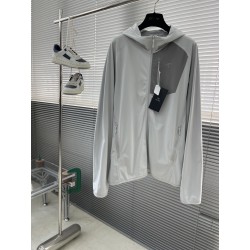 아크테릭스 ARC'TERYX 재킷