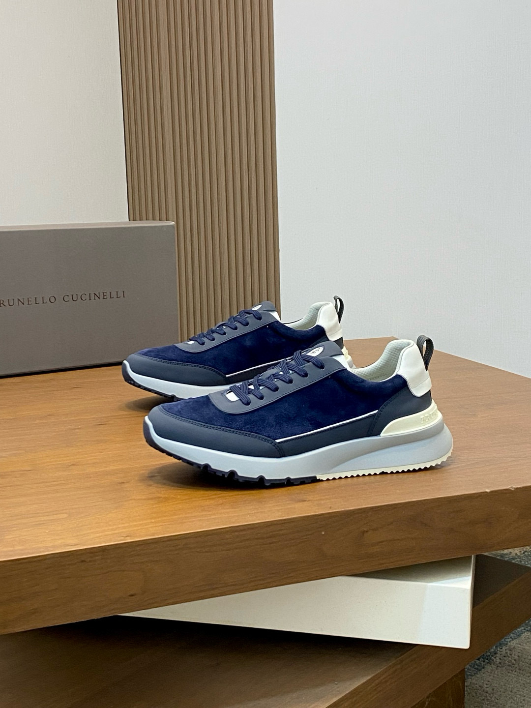 브루넬로 쿠치넬리 Brunello Cucinelli 스니커즈