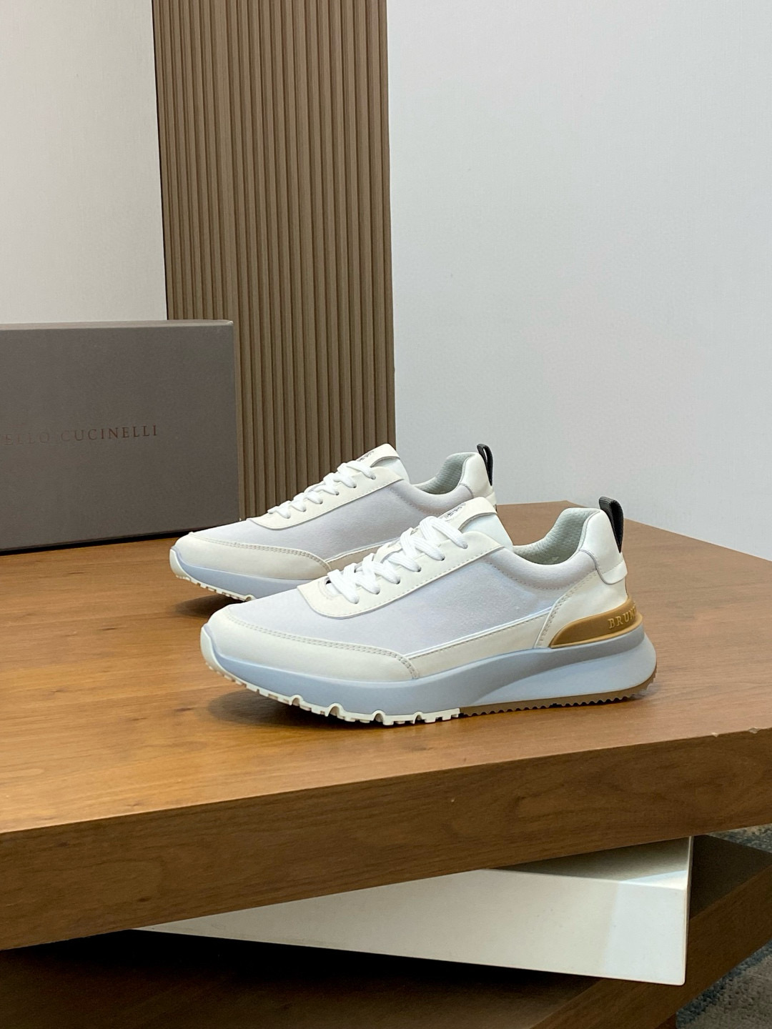 브루넬로 쿠치넬리 Brunello Cucinelli 스니커즈
