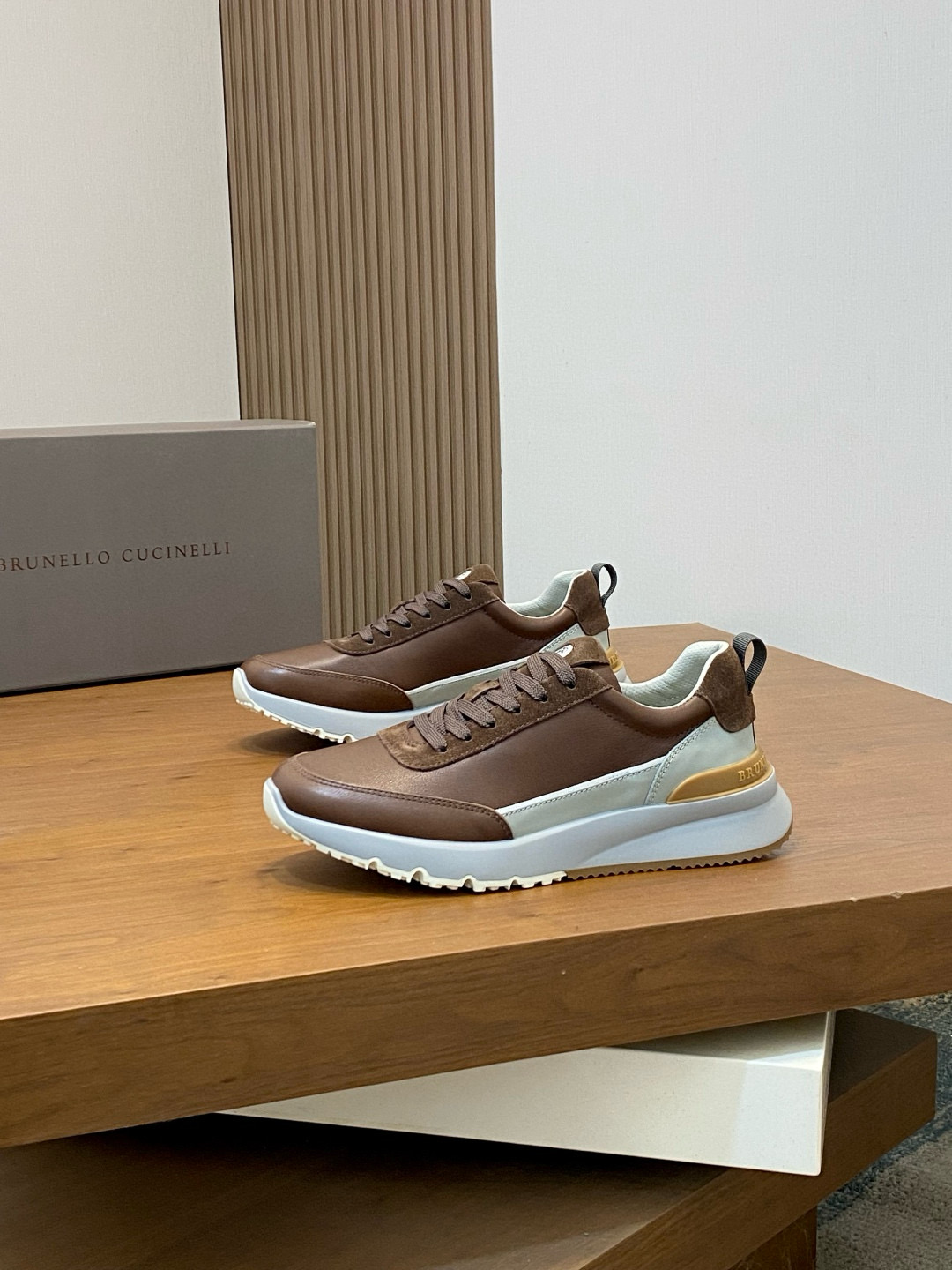 브루넬로 쿠치넬리 Brunello Cucinelli 스니커즈
