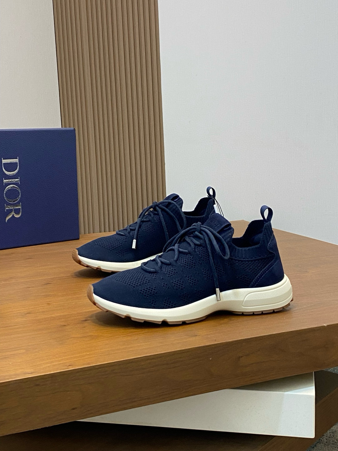 디올 Dior 스니커즈