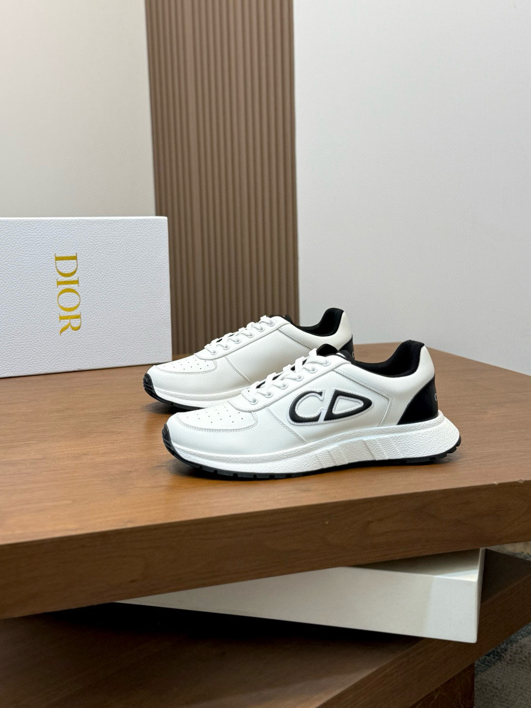 디올 Dior 스니커즈