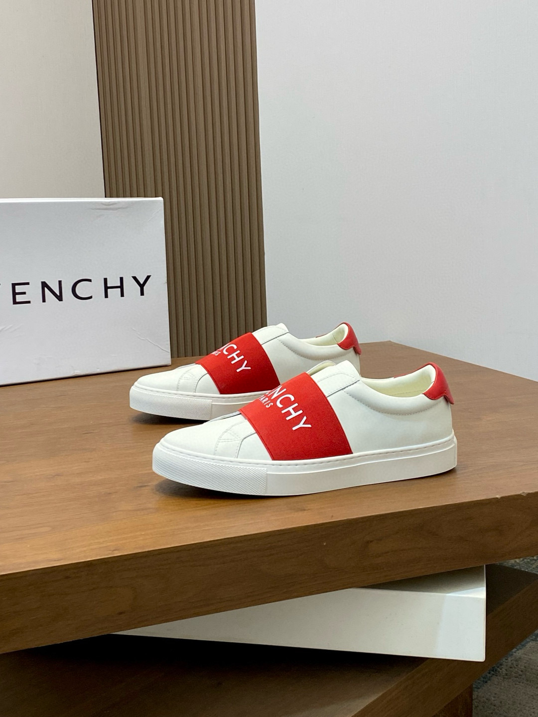 지방시 Givenchy 스니커즈