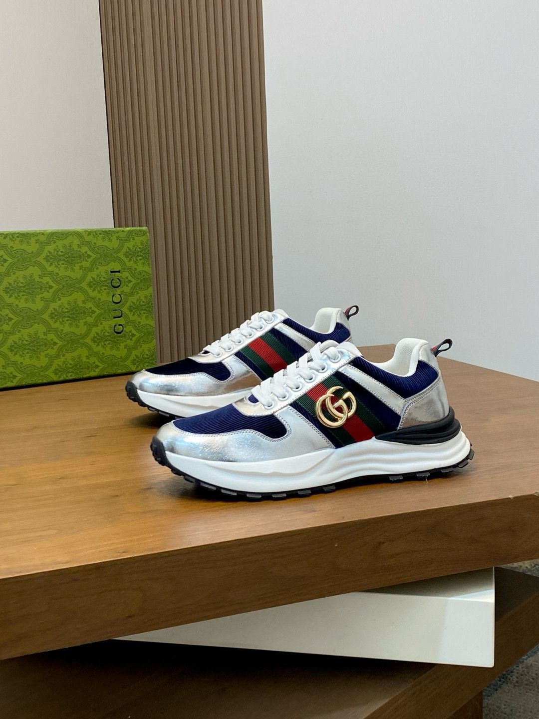 구찌 Gucci 스니커즈