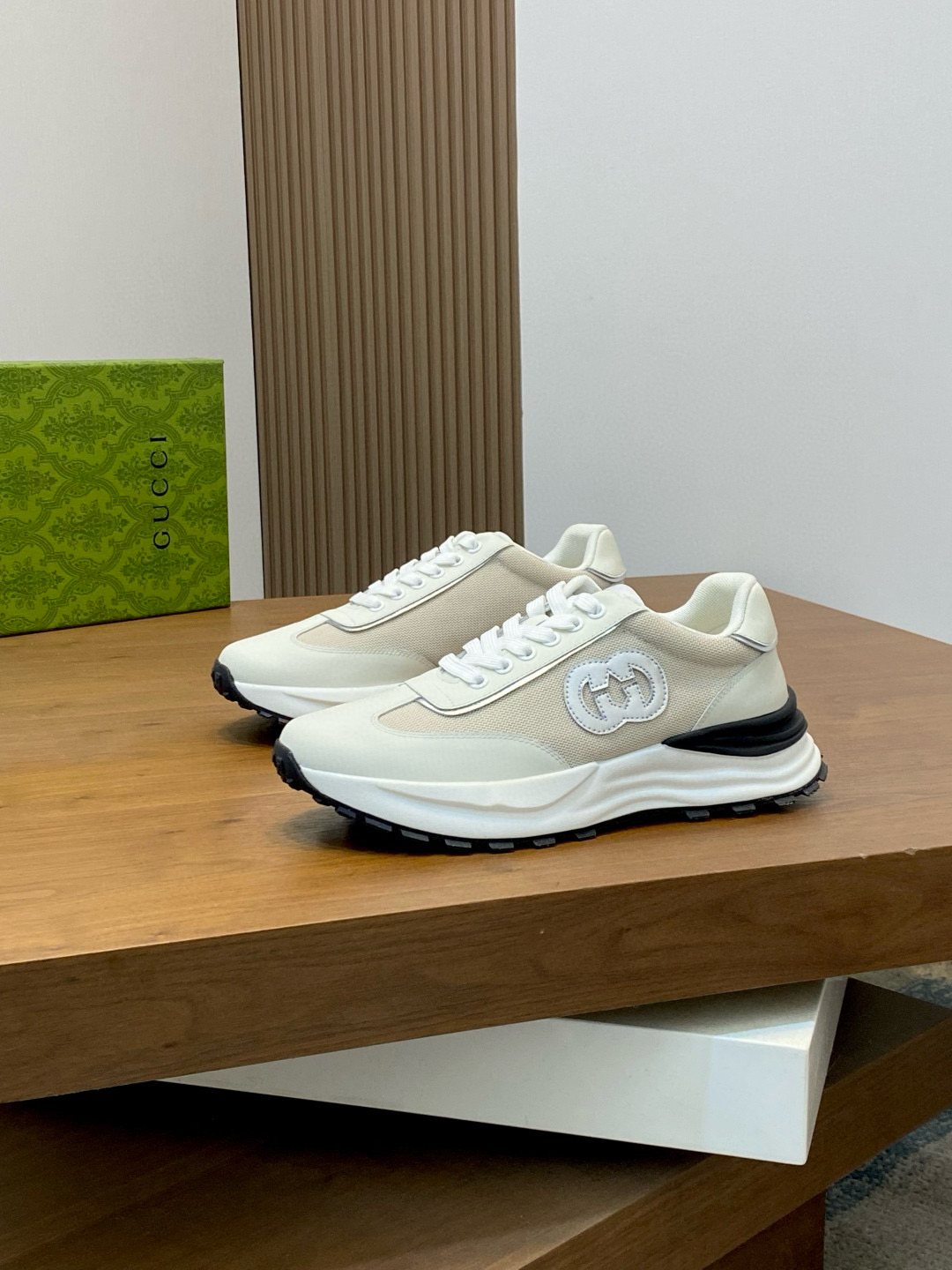 구찌 Gucci 스니커즈