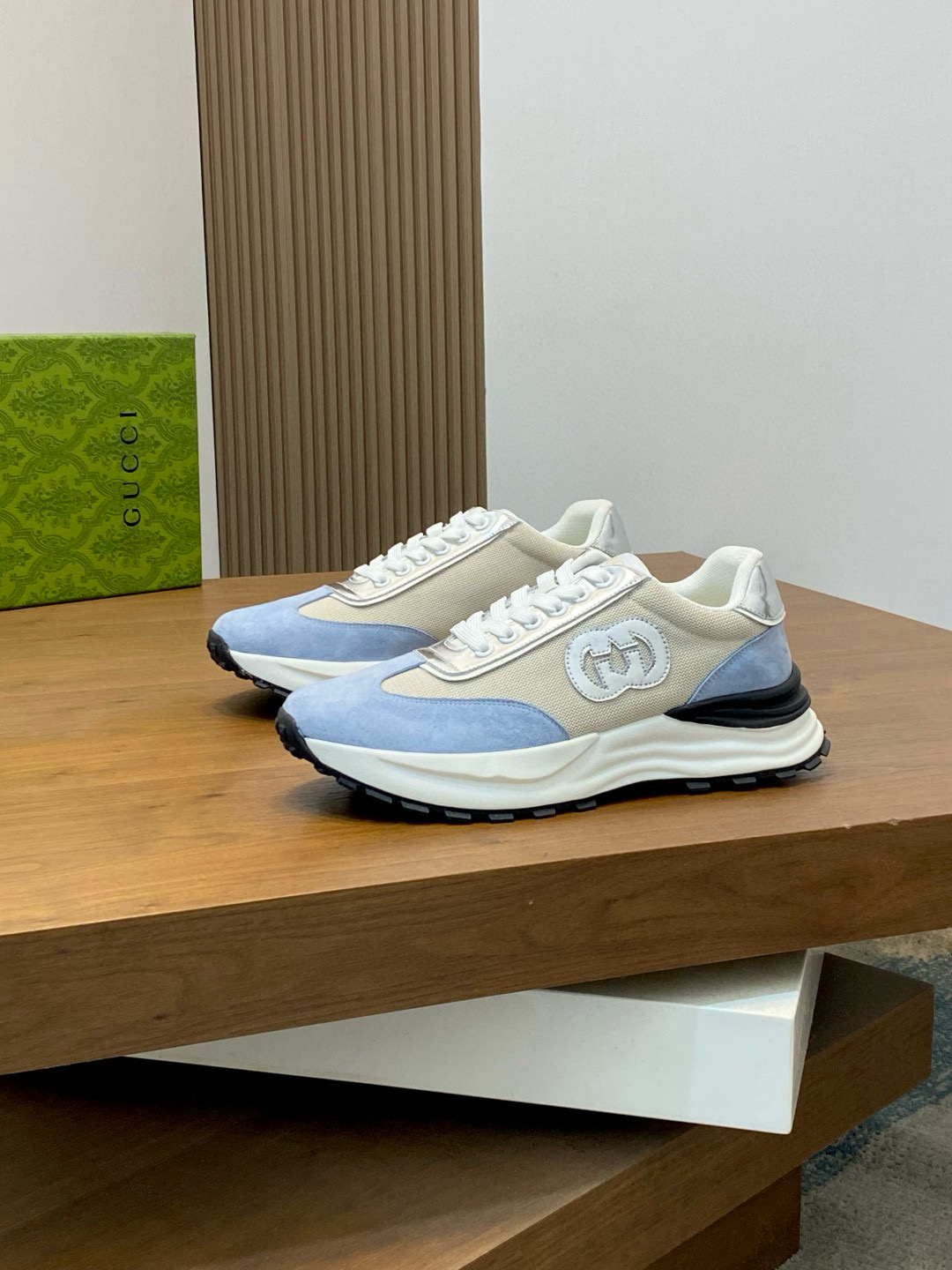 구찌 Gucci 스니커즈