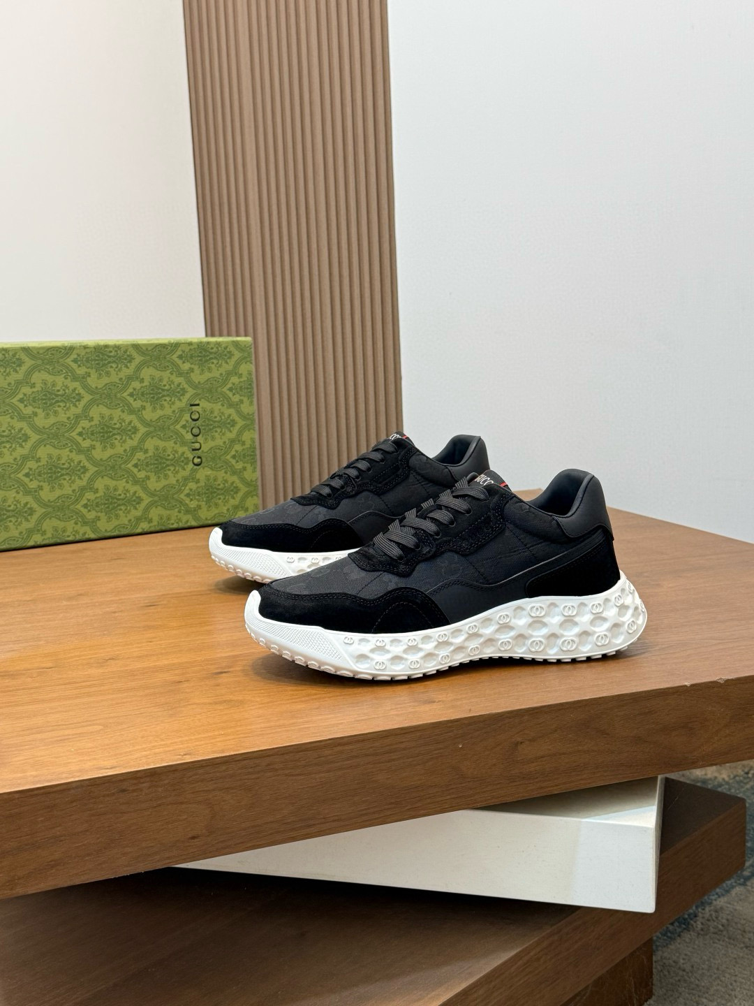 구찌 Gucci 스니커즈