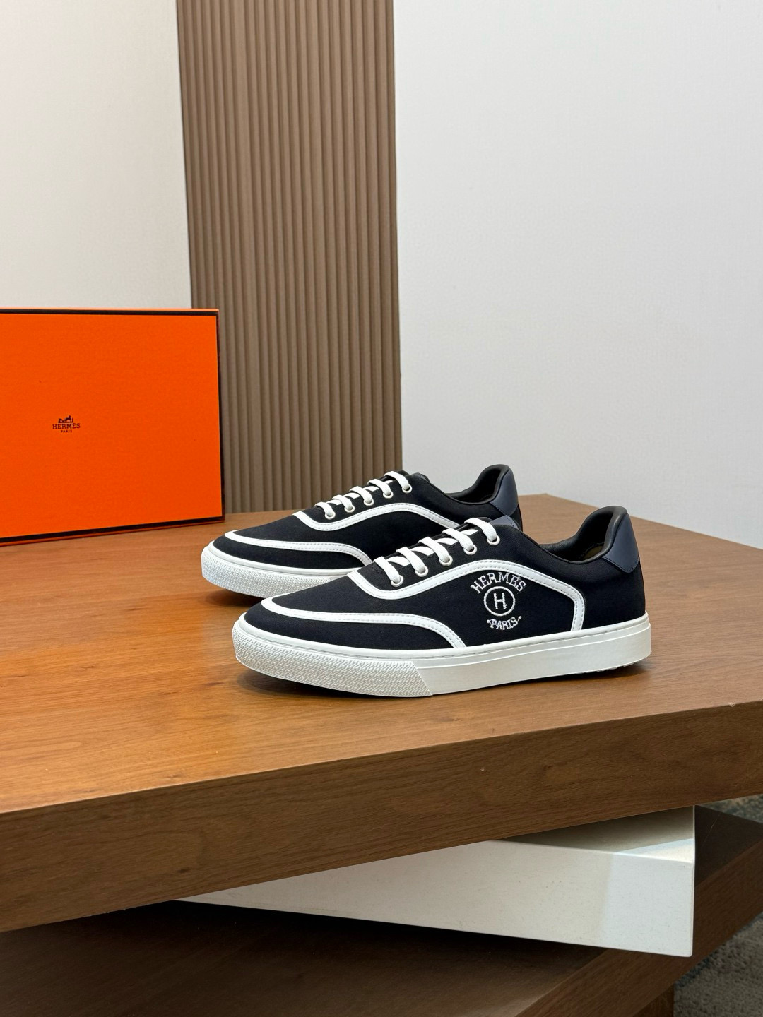 에르메스 Hermes Kiddy 스니커즈